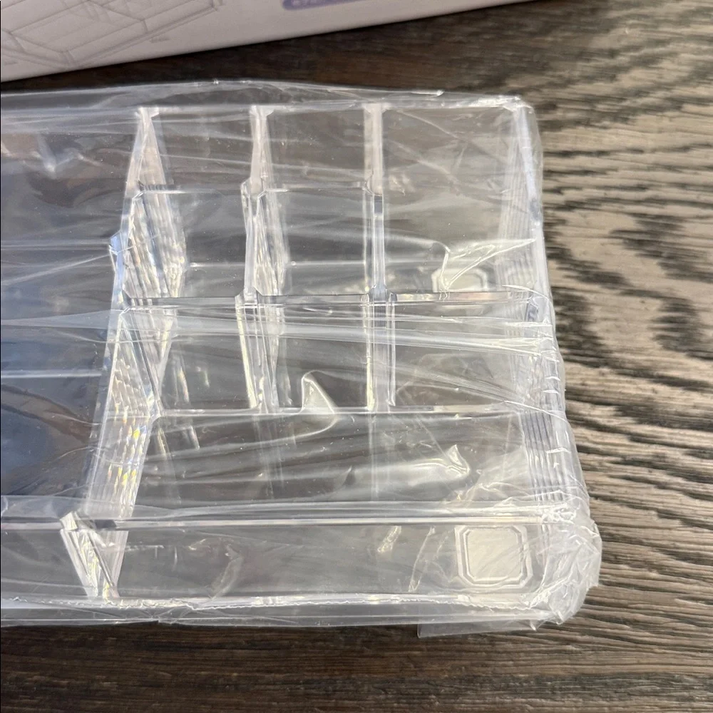 Makeup organizer in clear premium acrylic